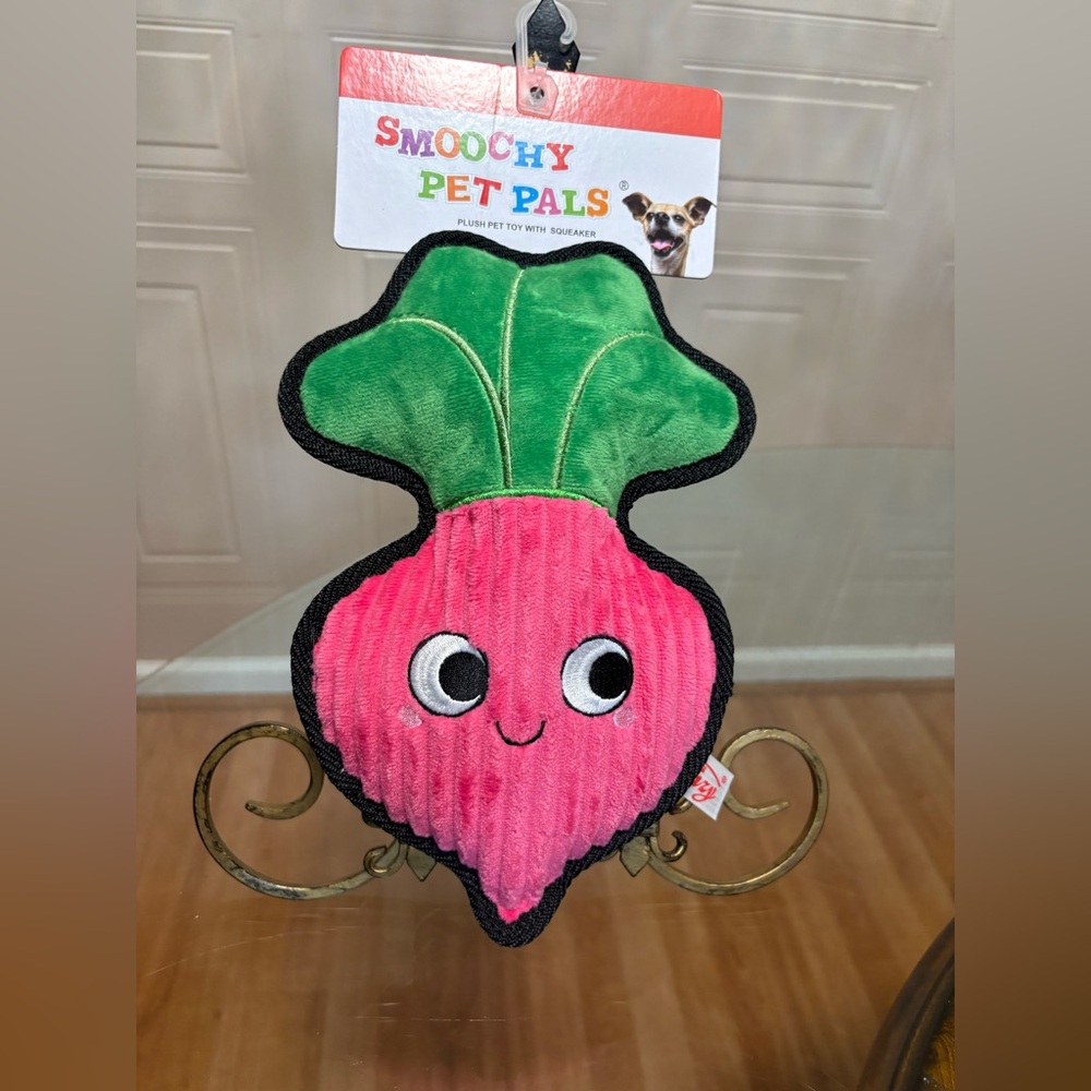 SMOOCHY PALS   Soft Large Plushy Plush 11”Brand & Squeaker Clinker